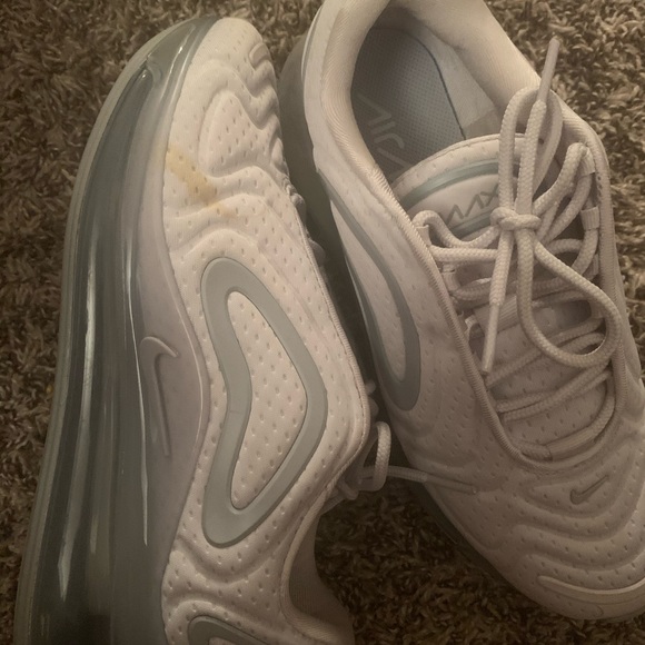 Nike - Picture 3 of 5